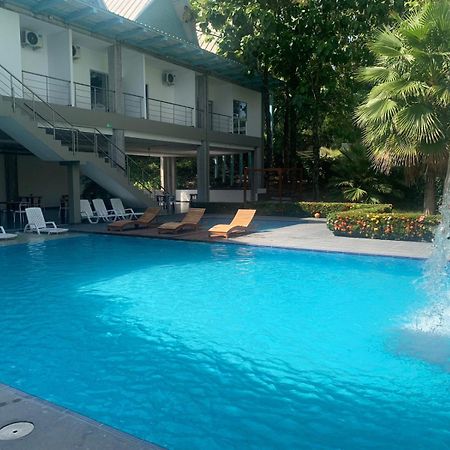Hotel Puerto Triunfo Doradal Buitenkant foto