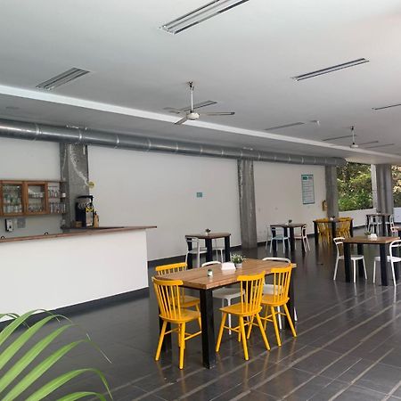 Hotel Puerto Triunfo Doradal Buitenkant foto